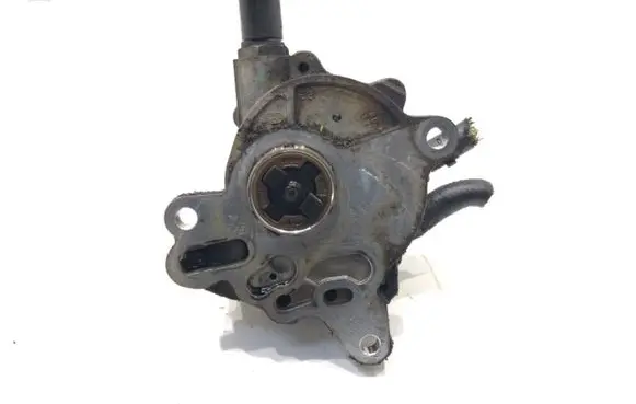 Skoda Octavia Mk2 (1Z) Vacuum pump 03G145209C