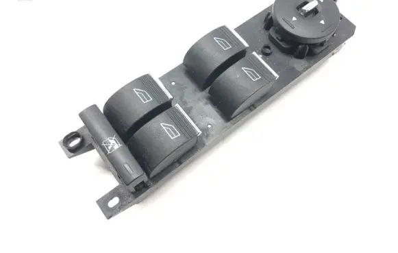 Ford Focus Electric window control switch AM5T-14A132-AA