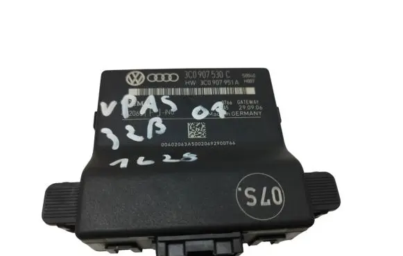 Volkswagen PASSAT B6 Gateway control module 3C0907951A 3C0907530C