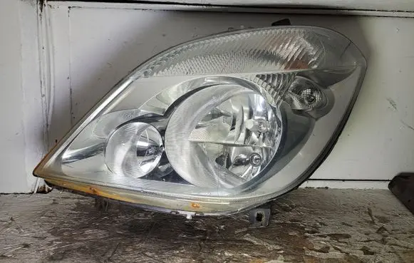 Mercedes-Benz Sprinter W906 Headlight/headlamp 084401160L 084401160