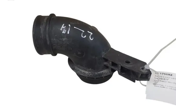 Ford Focus Air intake hose/pipe F1F19C623CC
