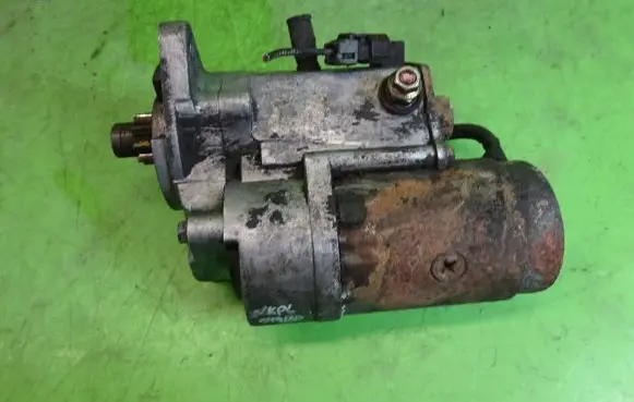 KIA Carens I Starter motor