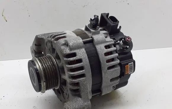 Hyundai Kona I Generator/alternator 3730004950 8400383