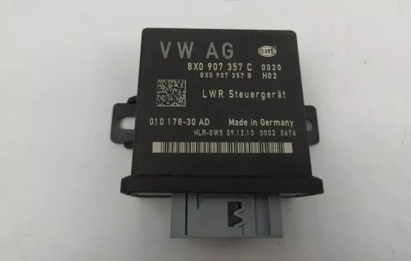 Audi Q3 8U Light module LCM 8X0907357C 01017830AD