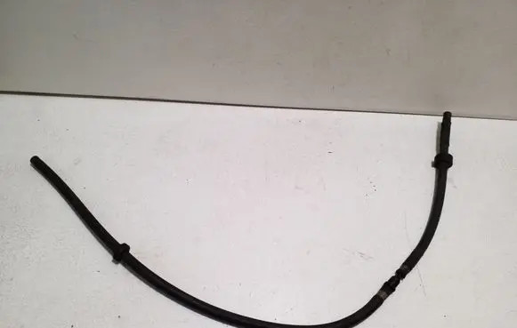 Mercedes-Benz ML W163 Engine coolant pipe/hose 1635000275