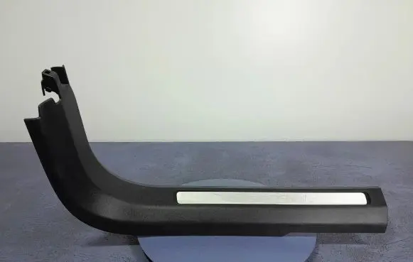 Volvo XC60 Foot area side trim 31448015
