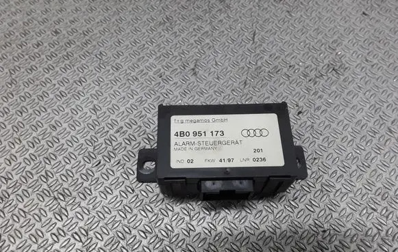Audi A8 S8 D2 4D Alarm control unit/module 4B0951173