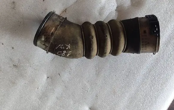 BMW X5 E70 Intercooler hose/pipe 7807985