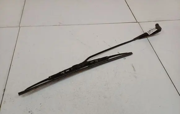 Opel Astra F Front wiper blade arm 90341907
