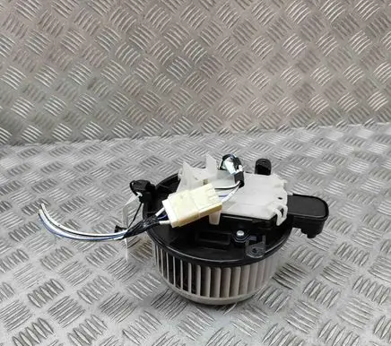 Lexus RX 450H Heater fan/blower 8710348090