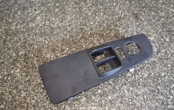 Fiat Punto (199) Front door window switch trim 735380444