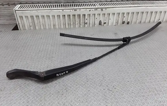 Volkswagen Sharan Windshield/front glass wiper blade 7M3955410