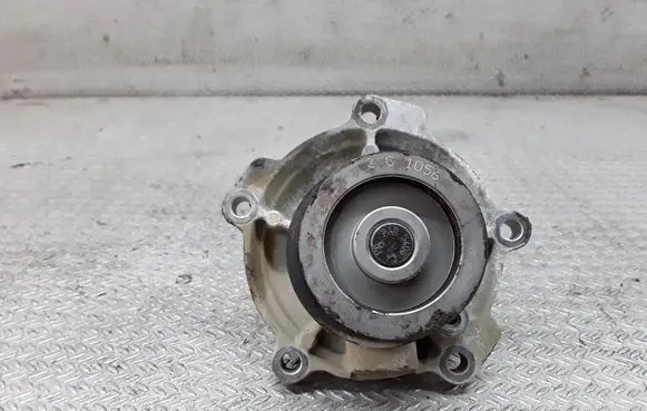 Chrysler Voyager Water pump