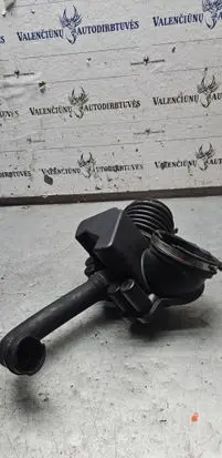 BMW 4 F36 Gran coupe Intake resonator 991000768