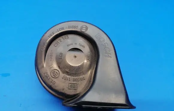 Mercedes-Benz CLS C219 Horn signal 703881157