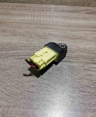 Toyota RAV 4 (XA20) Airbag deployment crash/impact sensor 8983142010