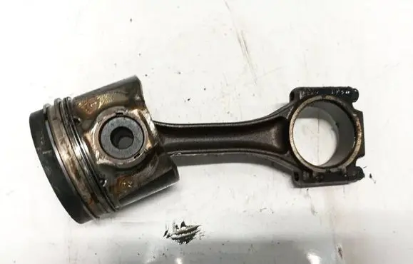 Volkswagen PASSAT B5 Piston with connecting rod 845b v380