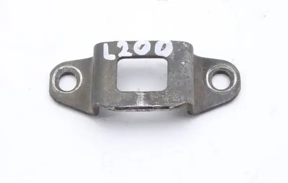 Mitsubishi L200 Radiator mount bracket