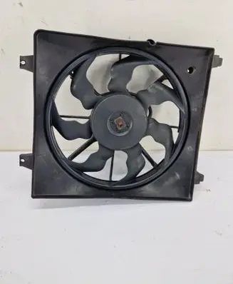 Hyundai Santa Fe Radiator cooling fan shroud