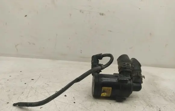 Volkswagen Touareg I Electric auxiliary coolant/water pump 7L0965561J