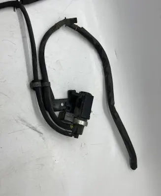 Mercedes-Benz B W245 Vacuum valve A0051535528 06T151 70078200