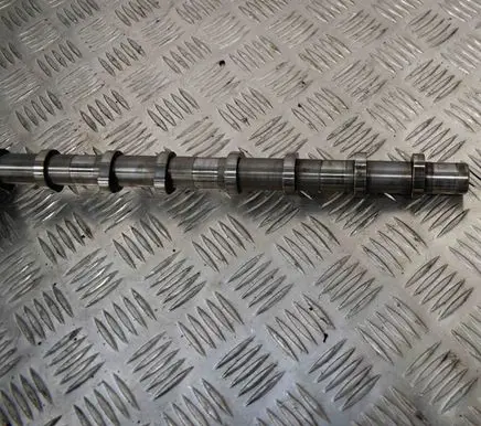 BMW 5 F10 F11 Camshaft 8506076
