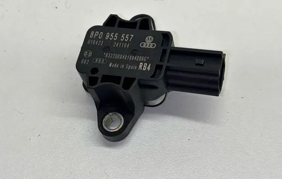 Audi A4 S4 B7 8E 8H Airbag deployment crash/impact sensor 8P0955557
