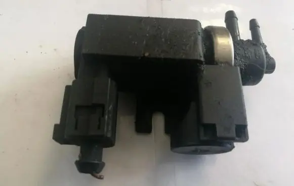 Audi A4 S4 B6 8E 8H Turbo solenoid valve 8E0906628 72290314