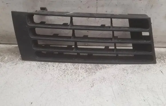 Audi A4 S4 B5 8D Front bumper lower grill 8D0807346