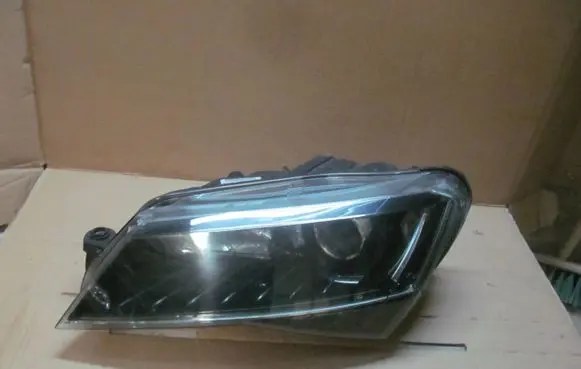 Skoda Superb B8 (3V) Headlight/headlamp 3V1941015B 1ZS01193925 11999250006339