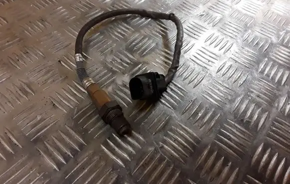 Mercedes-Benz E W212 Lambda probe sensor 0258017347 0095425918 0258017348
