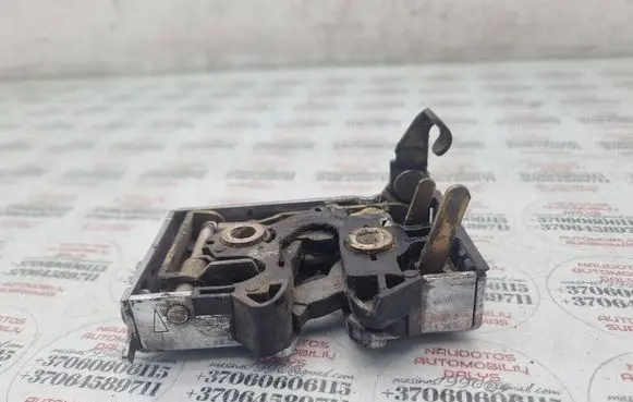 Audi 80 90 B3 Front door lock 8A0839016A