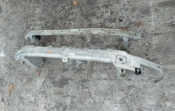 BMW 5 G30 G31 G38 Front bumper support beam 