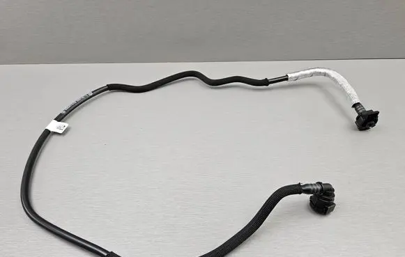 BMW 2 F46 Engine coolant pipe/hose 8580479 17128580479