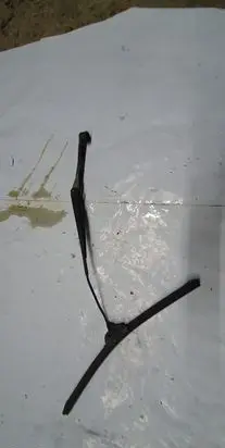 Subaru Legacy Windshield/front glass wiper blade NOCODE