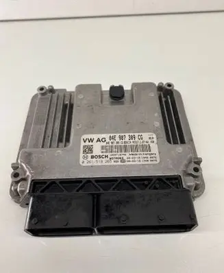 Volkswagen PASSAT B8 Engine control unit/module 04E907309CG 0261S19265