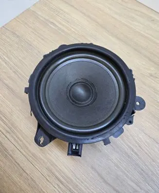 Volvo XC90 Front door speaker 30797139 S79EB