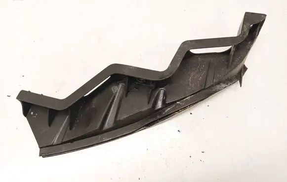 Volkswagen PASSAT B6 Front bumper mounting bracket 3C0807890