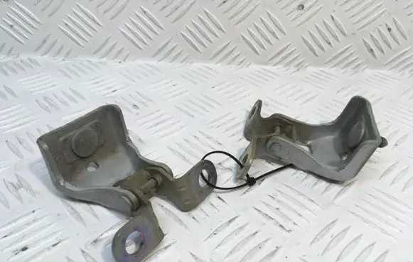 Peugeot 5008 Tailgate/trunk/boot hinge 9683294280