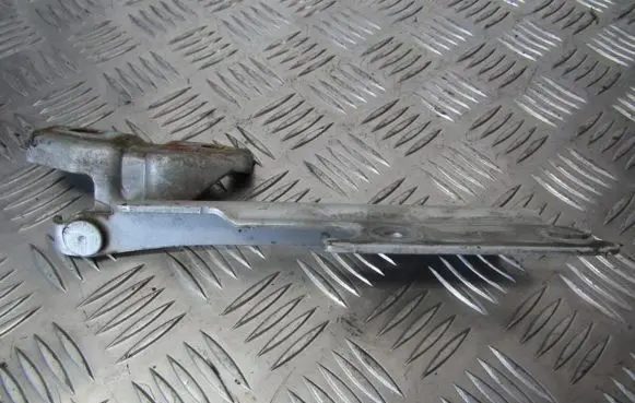 Mazda 323 F Engine bonnet/hood hinges