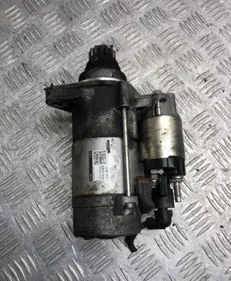 Volkswagen PASSAT B8 Starter motor 02M911024B 4380000241
