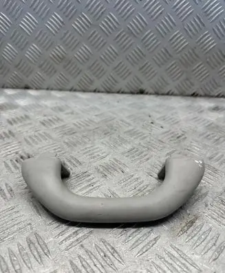 Volkswagen Tiguan Front interior roof grab handle