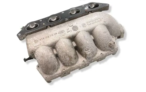 Volkswagen Golf IV Intake manifold 036129711CP