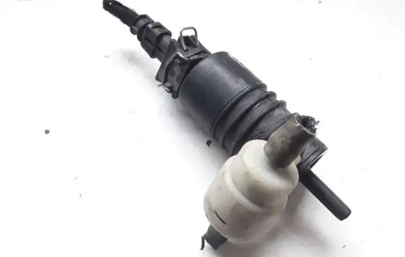 Opel Zafira A Windscreen/windshield washer pump