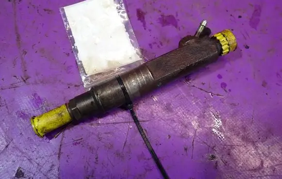 Volkswagen Transporter - Caravelle T4 Fuel injector 