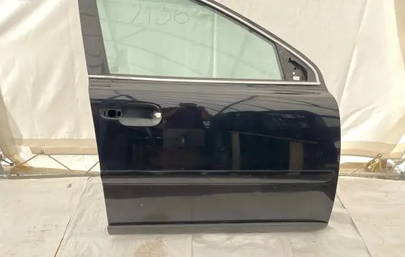 Volvo XC90 Front door