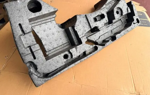 Volkswagen PASSAT B6 Tool box 3C5012115D