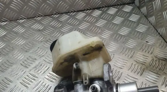 Opel Vectra C Master brake cylinder 320670701