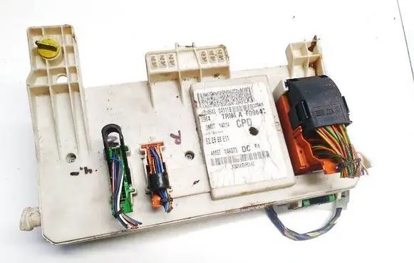 Ford Focus Fuse box set 4m5t14a073dc 4s44643041119