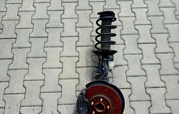 Ford Focus Front shock absorber with coil spring BV6118K001LBB AV613K171DAC